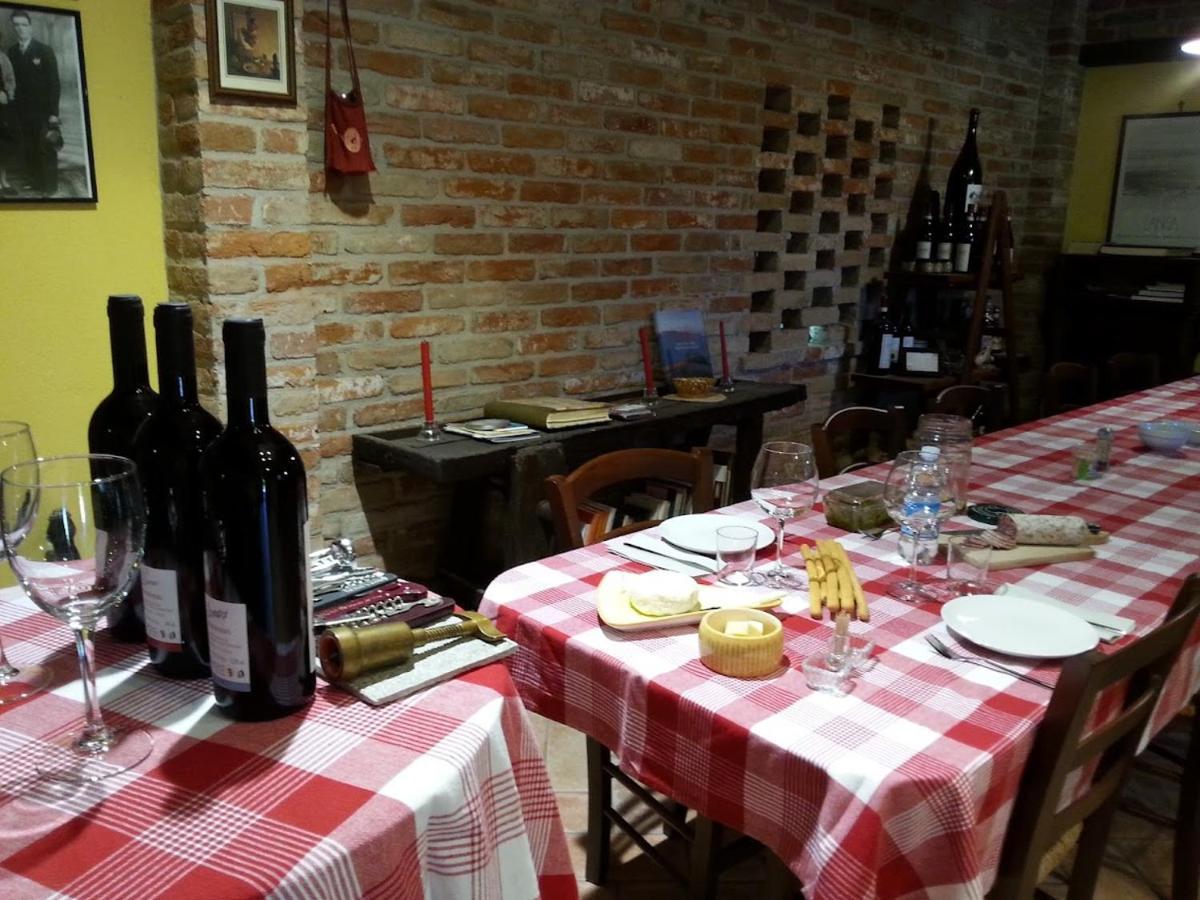 Ca Trifolera Barbaresco - Romantico Cascinale Con Antica Cantina Nel Cuore Delle Langhe - Degustazione Vini Nella Nostra Cantina エクステリア 写真